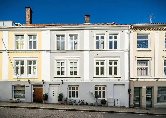 - Midt I Sentrum! Lägenhet